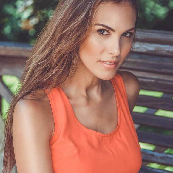 Profile Picture of Michelle Gannello (@mgannello) on Poshmark