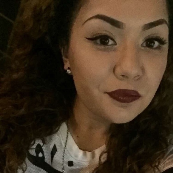 Profile Picture of Erica Monge (@ericupp) on Poshmark