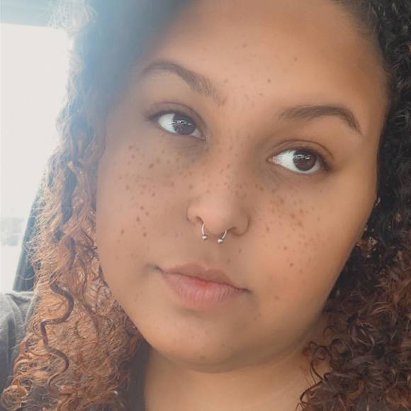 Jasmine Gardenhire - Poshmark Profile Picture of Jasmine Gardenhire (@sinclairesilas) on Poshmark