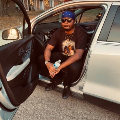 Profile Picture of Kyle Wesley (@B1u_Hefner_) on Twitter