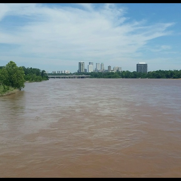 Profile Picture of Jamie Weems (@jamie0723) on Poshmark