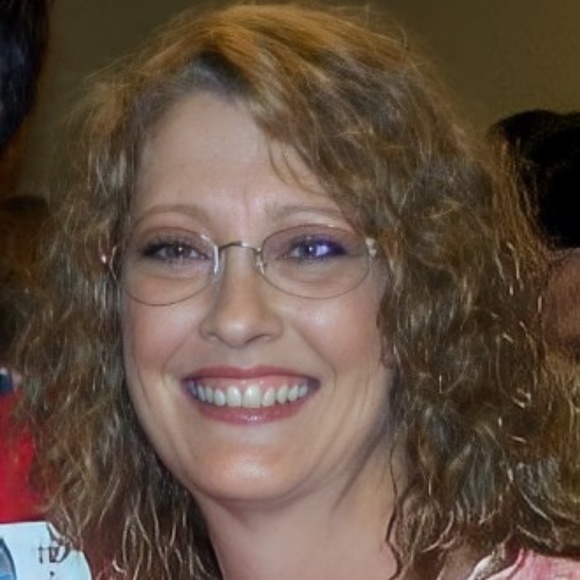 Profile Picture of Galena Waites (@galenawaites) on Poshmark