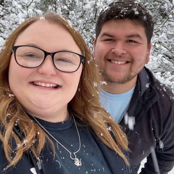 Profile Picture of Alexis Thorman (@alexiselaine17) on Poshmark