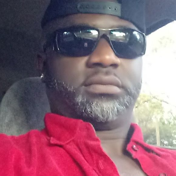 Profile Picture of Richard Dye (@blakk548) on Poshmark