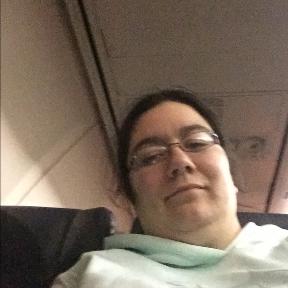 Profile Picture of Lacey Penniman (@fyrestormgurl) on Poshmark