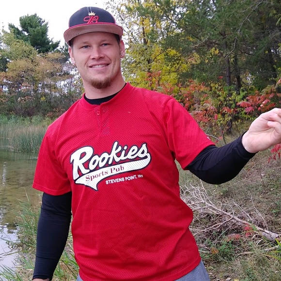 Profile Picture of Mark Larson (@football1987) on Poshmark