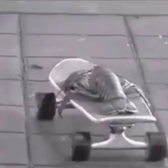 Profile Picture of Annie Michals (@annimic4) on Poshmark