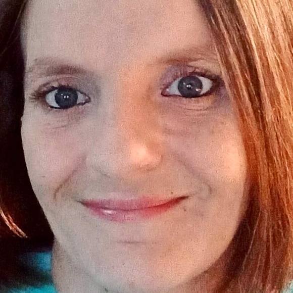 Profile Picture of Roseann Zachrich (@roseannzachrich) on Poshmark