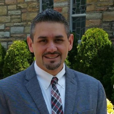 Profile Picture of Mike Mantia (@mchef21) on Twitter
