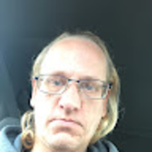 Profile Picture of David Soomro (@davidsoomro42) on Poshmark