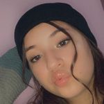 Profile Picture of melanie:) (@_melanie_rocha) on Instagram