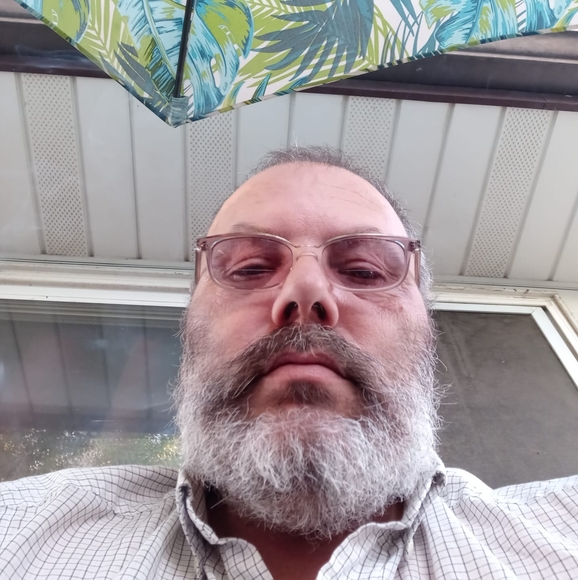 Profile Picture of Adam Bates (@batesadam72) on Poshmark