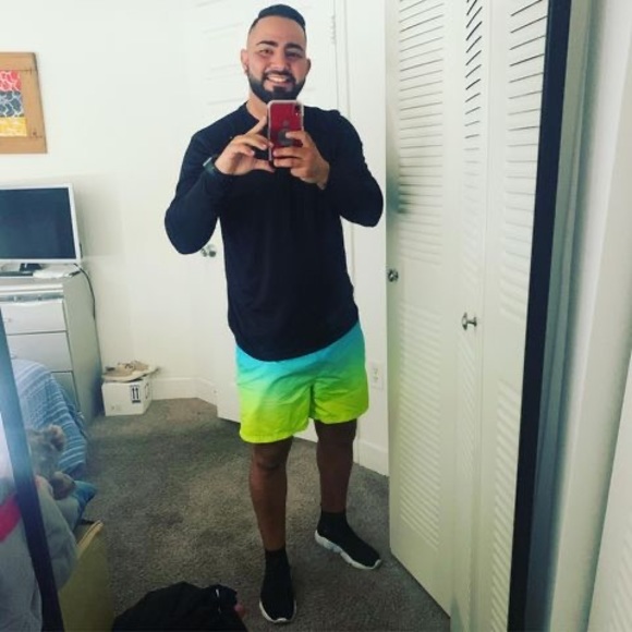Profile Picture of Francisco Carosone (@fran_italia1) on Poshmark