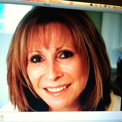 Profile Picture of Joann C (@JoannCresci) on Twitter