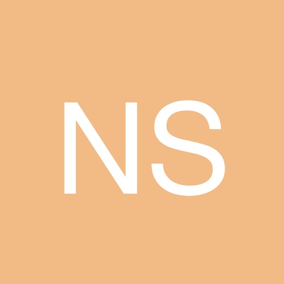 Profile Picture of Nikki Savastano (@whatsername44) on Poshmark