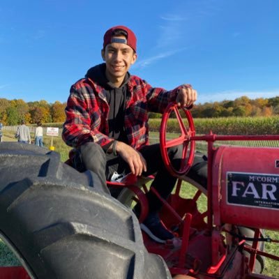 Profile Picture of Matt Mickelson (@mickelson_10) on Twitter