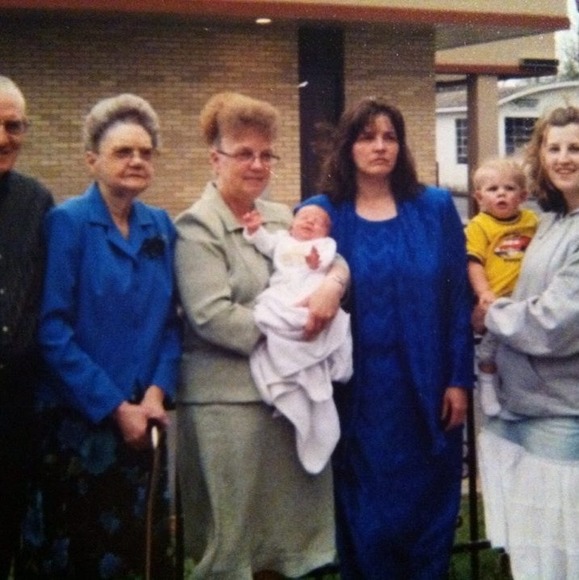 Profile Picture of Paula Petty (@pdpetty) on Poshmark