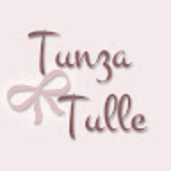 Profile Picture of Tunza Tulle (@tunzatulle) on Poshmark