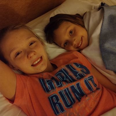 Profile Picture of Lora Hahn (@LoraHahn11) on Twitter
