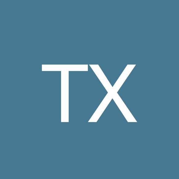Profile Picture of Tami Xiong (@tamicxiong) on Poshmark