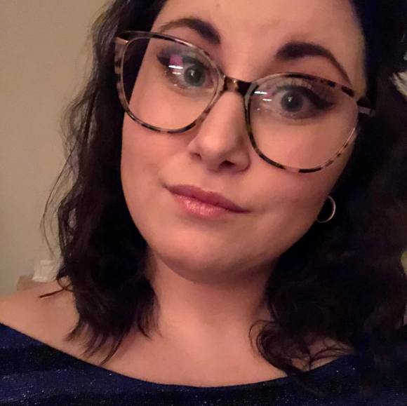 Josiiane Leloup - Poshmark Profile Picture of Josiiane Leloup (@princessjoziie) on Poshmark