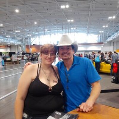 Profile Picture of Larissa Wallace (@wildcat7695) on Twitter