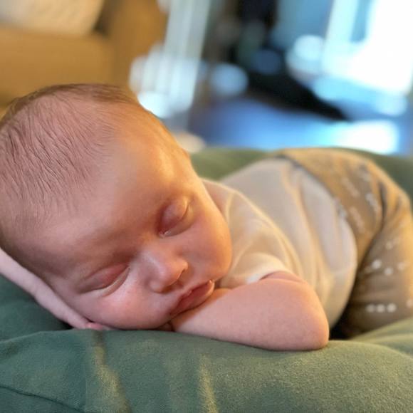 Mary kay Pfannenstein - Poshmark Profile Picture of Mary kay Pfannenstein (@mkpfannenstein) on Poshmark