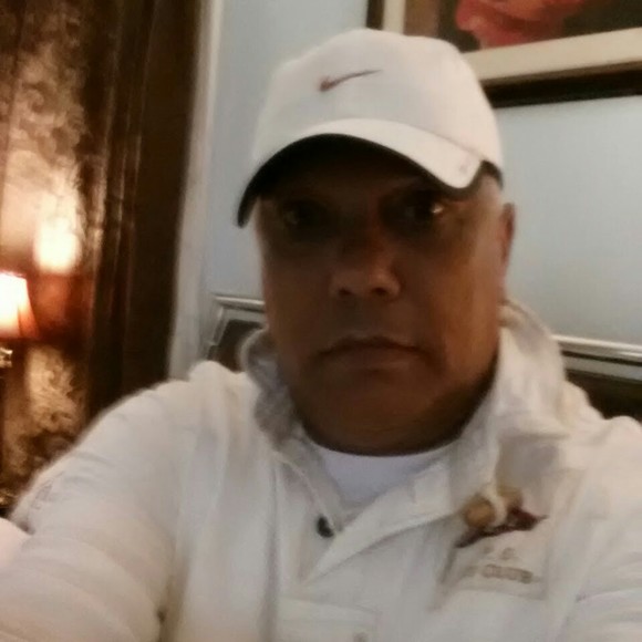 Profile Picture of Carlos Calvo (@caraileen08) on Poshmark