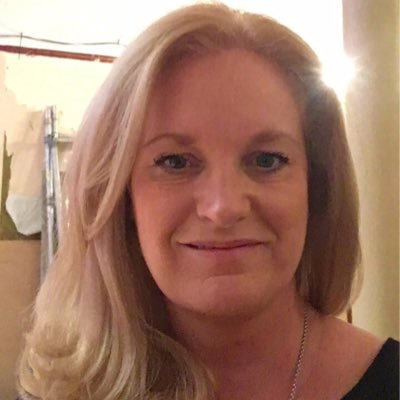 Profile Picture of Julia Bakshi (Young) (@juliaYoung000) on Twitter