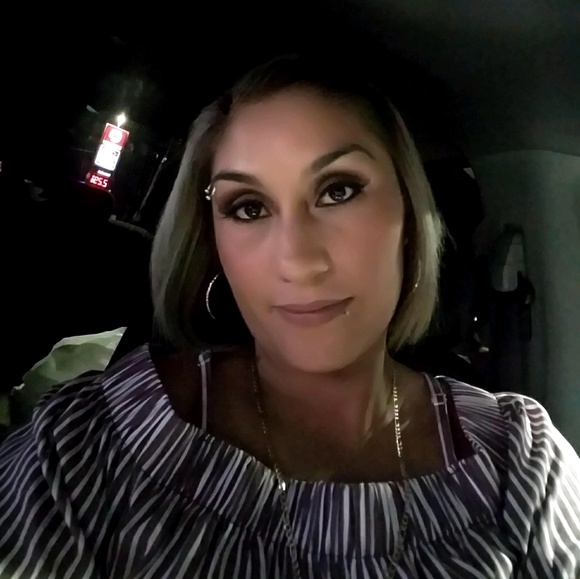 Profile Picture of Azucena Higareda (@geraalejo) on Poshmark