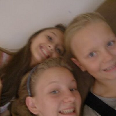 Profile Picture of Madeline Dowling (@maddelineee) on Twitter