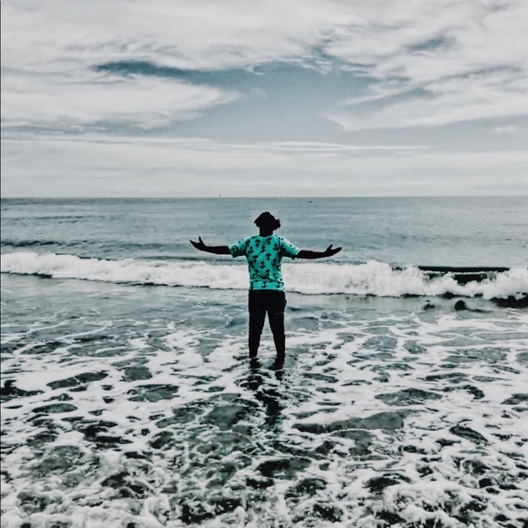 Profile Picture of James Epps (@ymgjoe3) on Poshmark