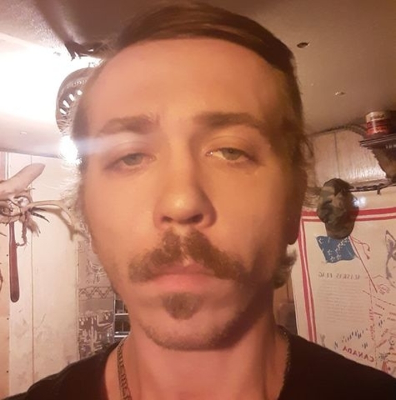 Adam Casko - Poshmark Profile Picture of Adam Casko (@caskoadam0) on Poshmark