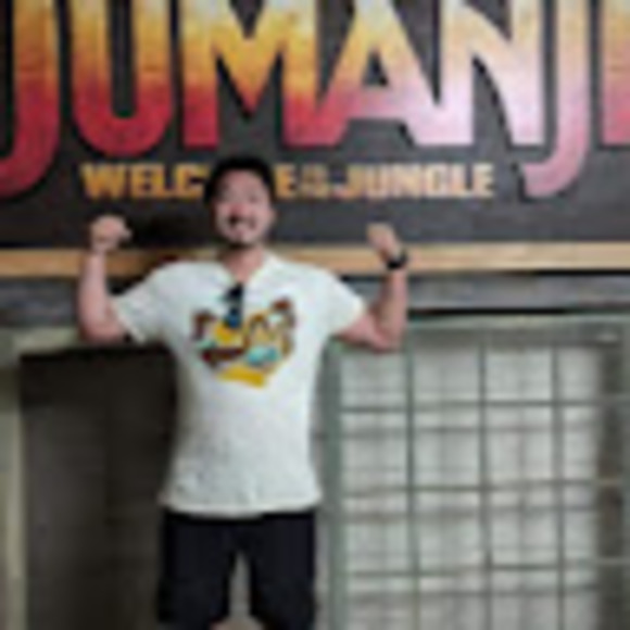 Profile Picture of Jonathan Liu (@jonathansliu) on Poshmark