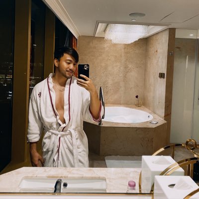 Profile Picture of Jeff (@092710_jeff) on Twitter
