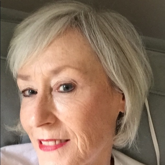 Profile Picture of Patty Debortoli (@psdees) on Poshmark