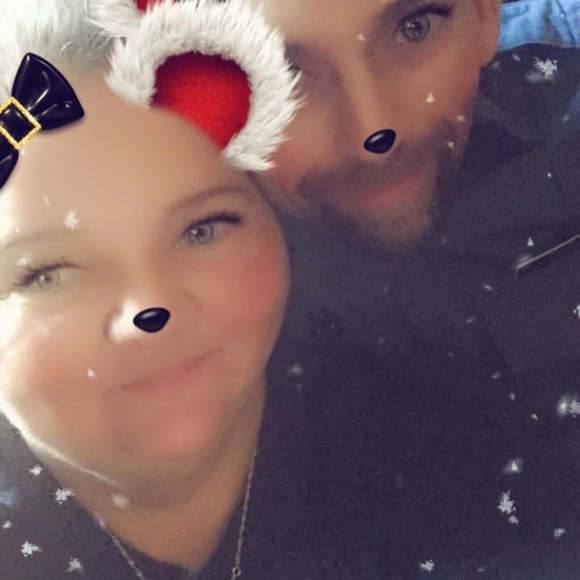 Profile Picture of Jeannie Needy (@jeannieneedy) on Poshmark