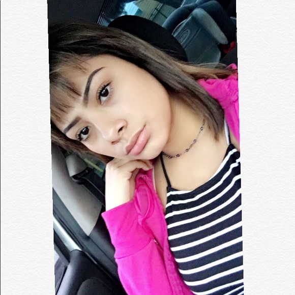 Profile Picture of Dayana Jimenez (@idyvnaj) on Poshmark