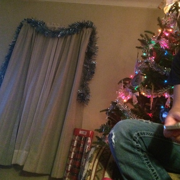 Profile Picture of Chloe Bragg (@chloebragg) on Poshmark