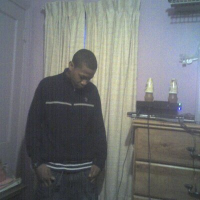 Profile Picture of Tay Calhoun (@WadeFettiPark) on Twitter