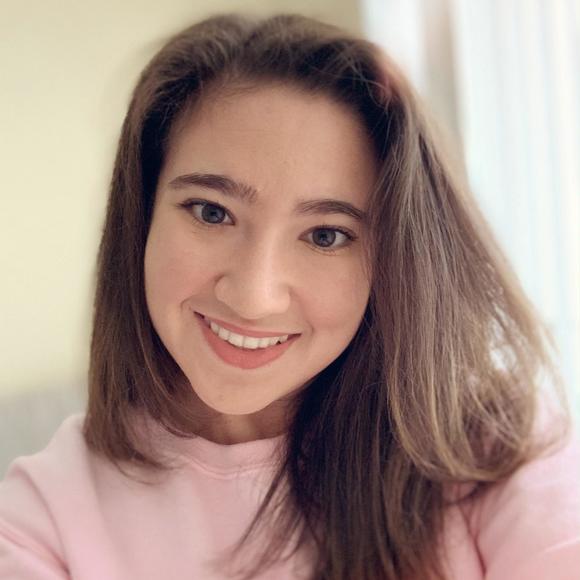 Profile Picture of Daniella Milanese (@d_milanese) on Poshmark