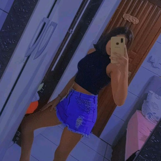 Profile Picture of manu (@manu_lima_coelho) on Tiktok