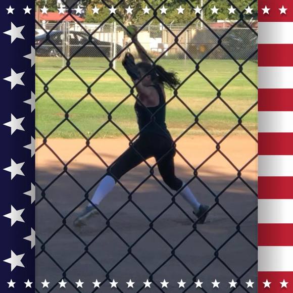 Profile Picture of Danielle Ludwig (@dludwig05) on Poshmark