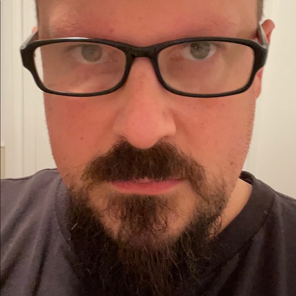 Profile Picture of Luke Mindell (@lukemindell) on Poshmark