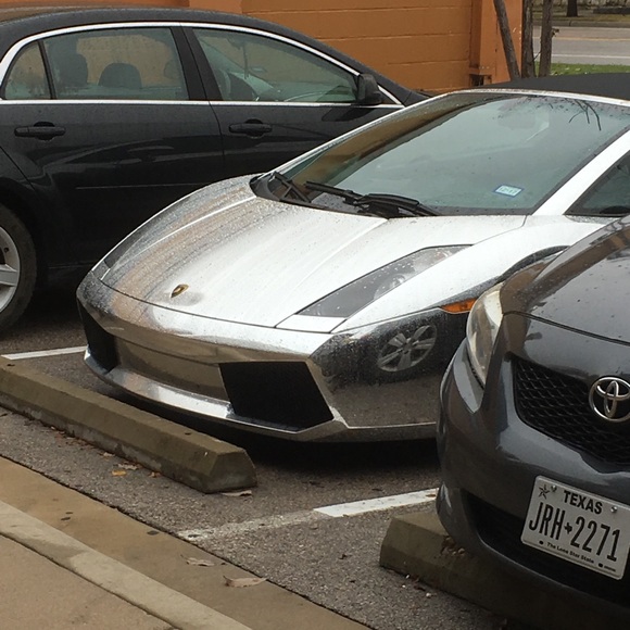 Profile Picture of Benjamin Molina (@beniscool02) on Poshmark