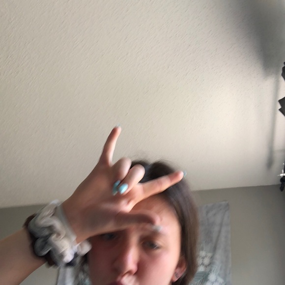 Profile Picture of Berlyn Giddings (@berlyn_giddings) on Poshmark