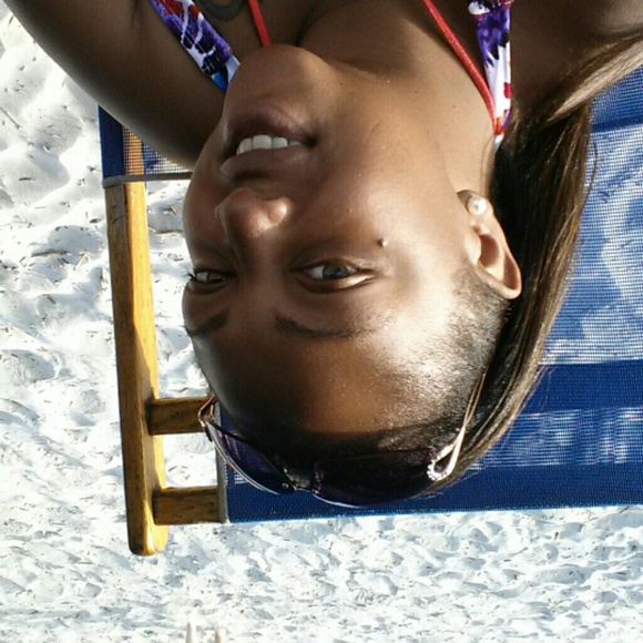 Profile Picture of Yolanda Mack (@mommamack2009) on Poshmark