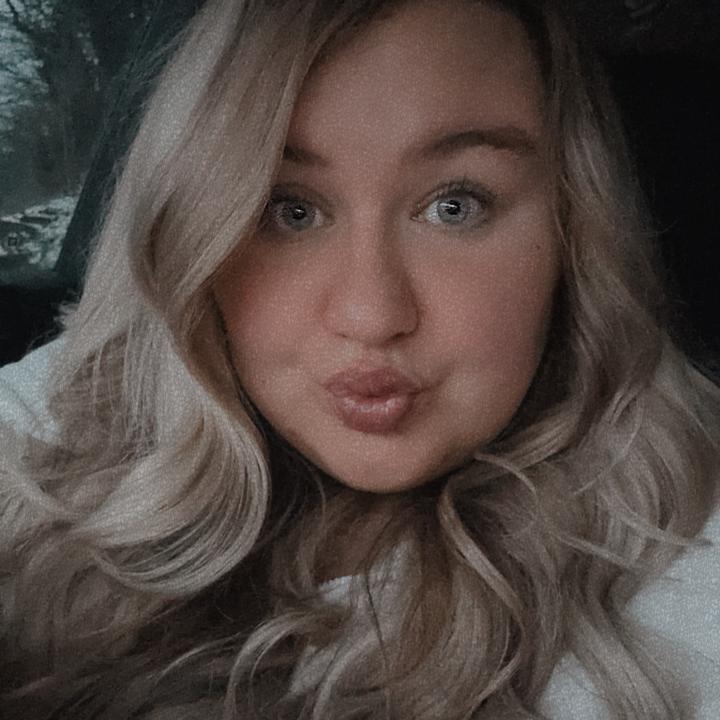 Profile Picture of Emily Huff (@@emilyy.kayy.huff) on Tiktok