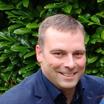 Profile Picture of David Greig (@dtgreig) on Twitter