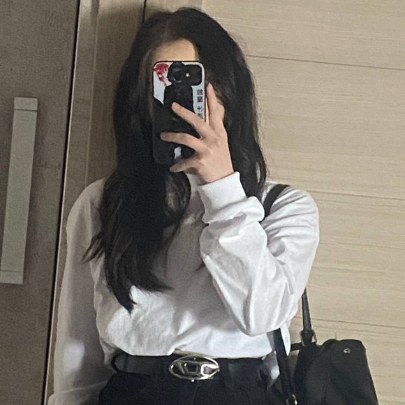 Profile Picture of Tawnya Hilsabeck (@hilsabecktwny71) on Poshmark